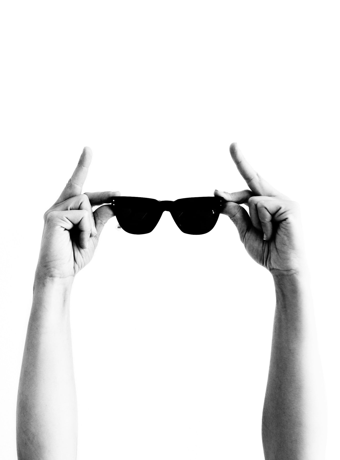 Great new black sunglasses handmade. Cool Black trendy Sunglasses. Eye glasses design by Rob Adalierd. Photo by Rob Adalierd. Handmande black sunglasses gender neutral universal fit frame. California. Best Canada Brand